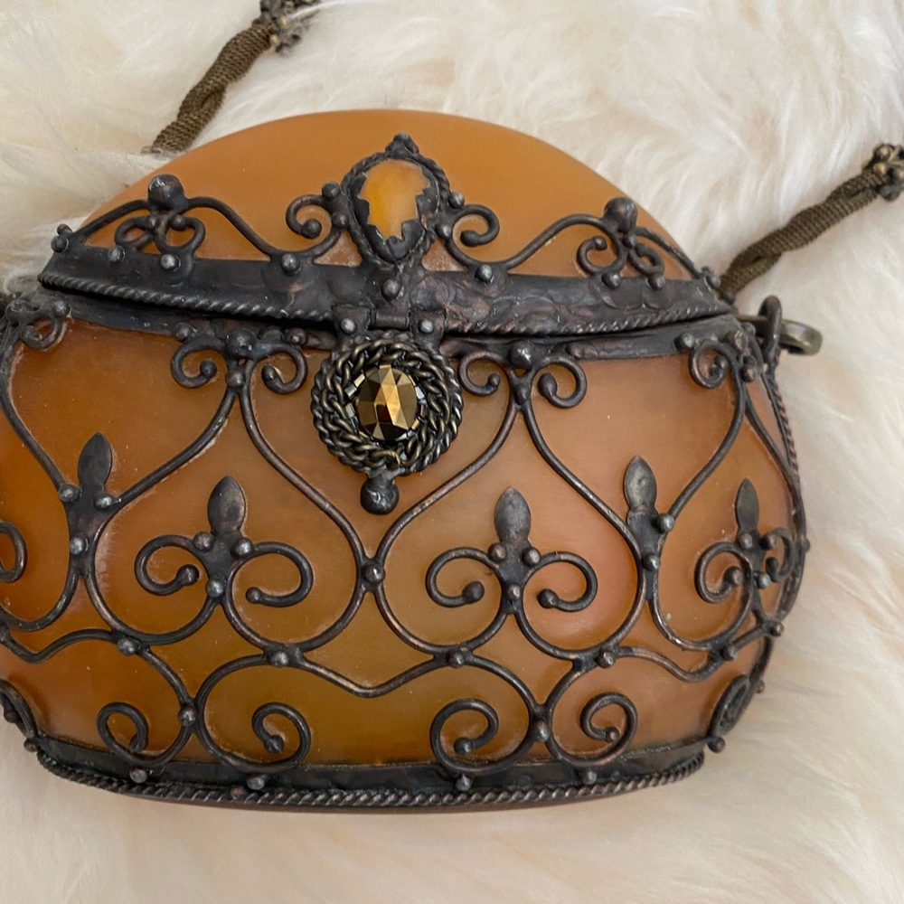 Maya Resin Crossbody